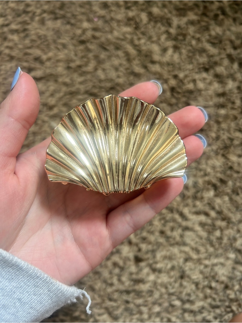 Gold Shell-Shaped Hair Clip - Women Accessories